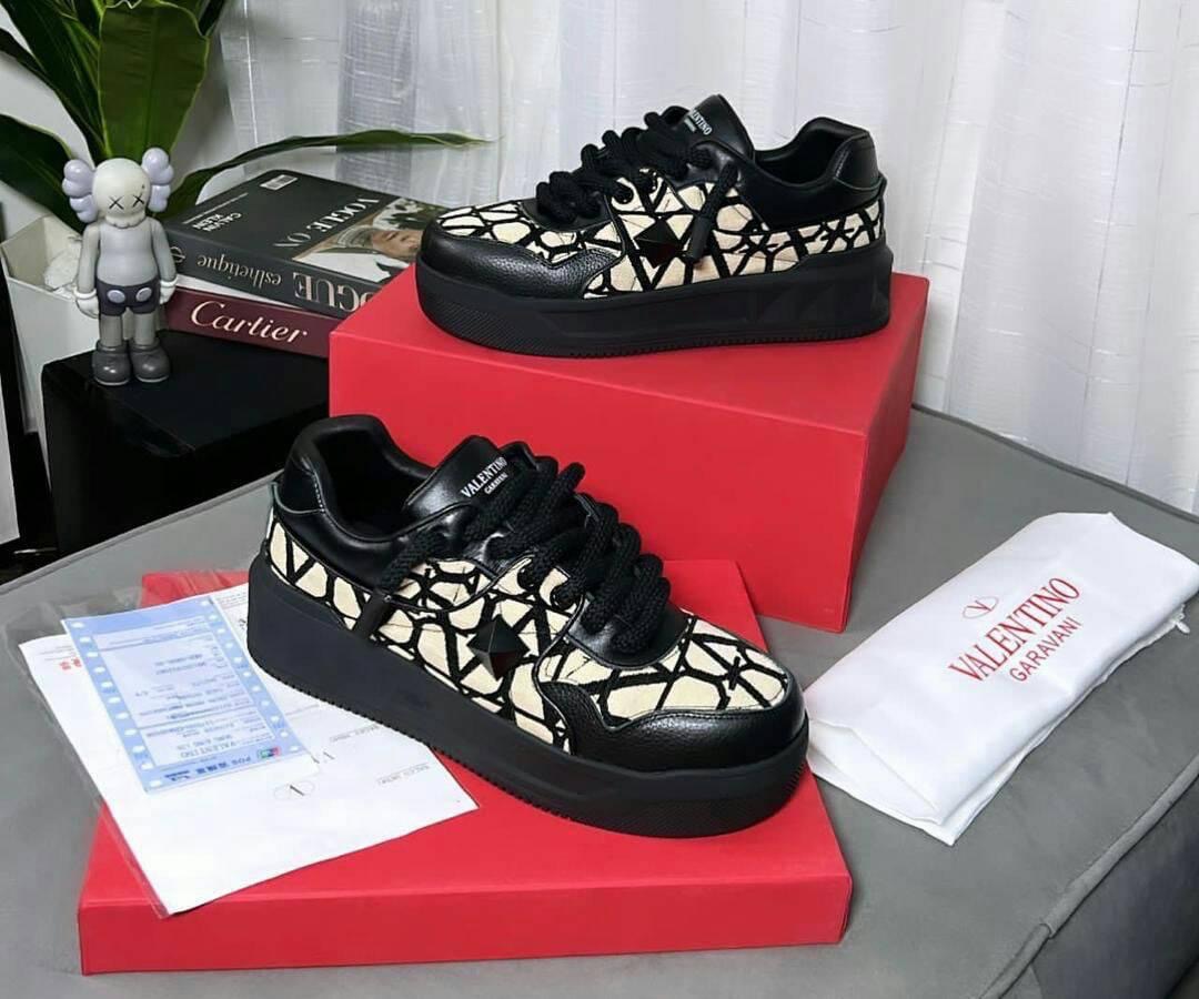 Original Quality VALENTINO ONE XL LOW TOP SNEAKERS SIZE : 40-46